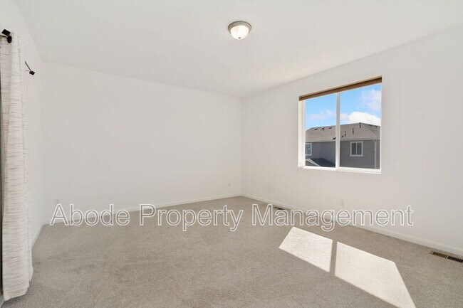 Building Photo - 2418 Cottongrass Ave