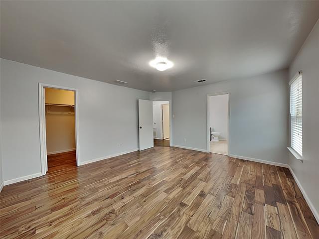 Building Photo - 14721 Forest Hollow Dr