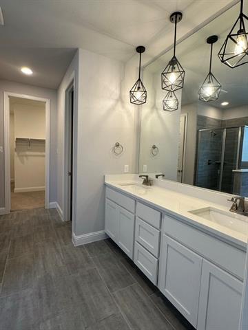 Building Photo - 3503 Clara Dr