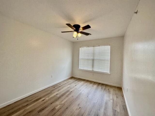 Building Photo - 209 Swaying Pine Ct