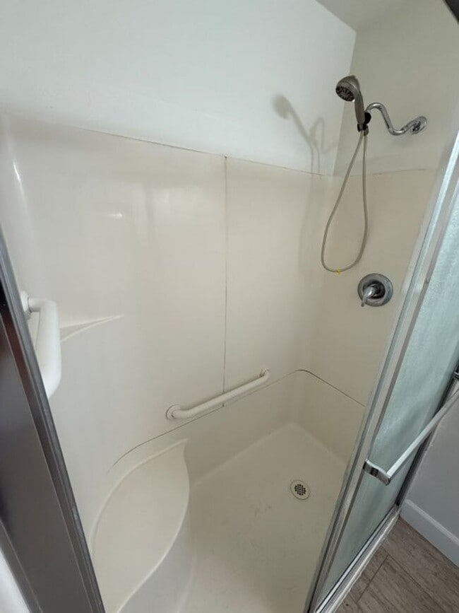 Building Photo - Unique 2 Bedroom Country Property Vacaville *Star Rentals