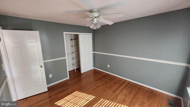 Building Photo - 13005 Bressler Way