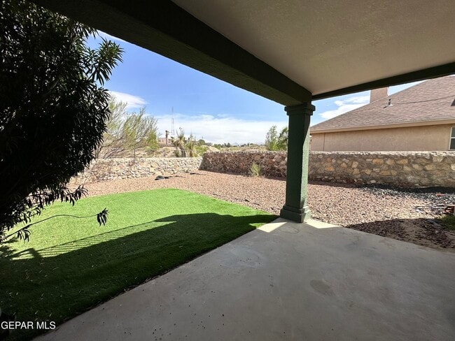 Building Photo - 7549 Le Conte Dr