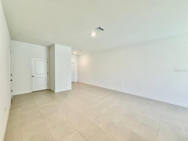 Building Photo - 10409 GOLDEN SANDS Ave