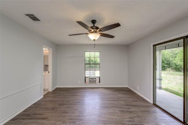 Building Photo - 18641 Camino Real