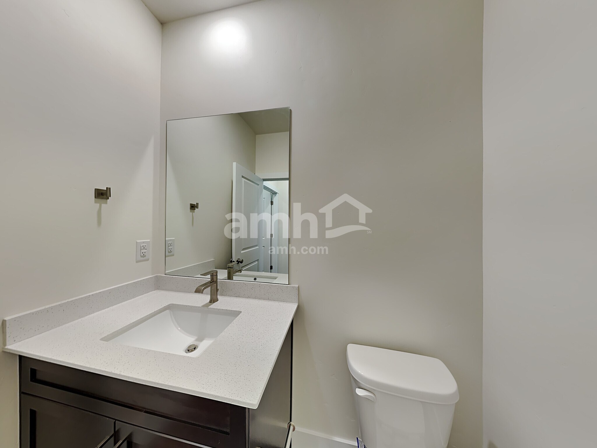 Building Photo - 9444 Wabash St