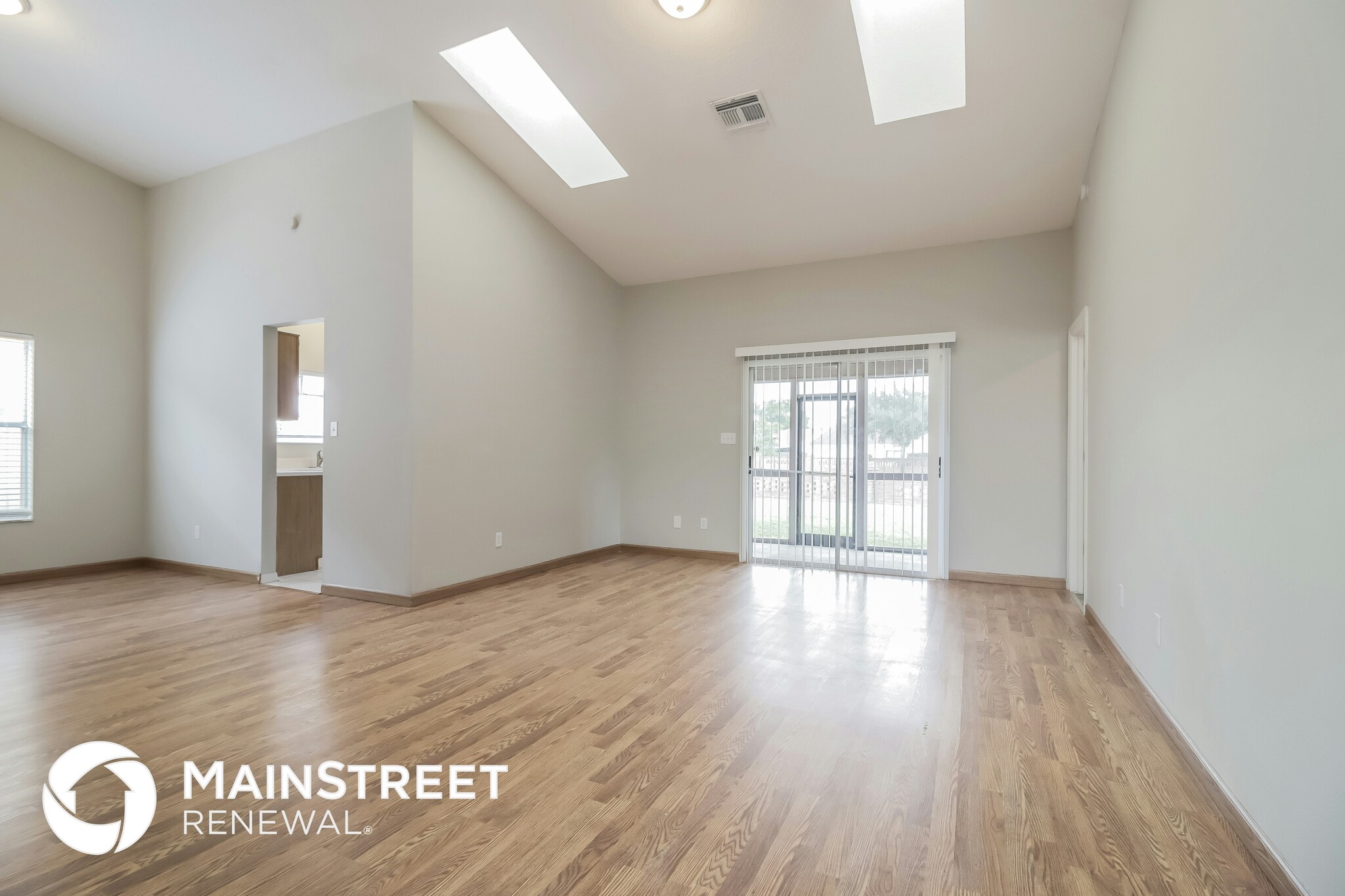 Building Photo - 1066 Covington St