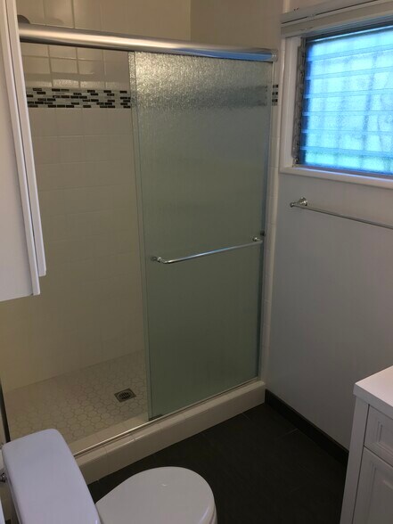 Bathroom - 813 25th St