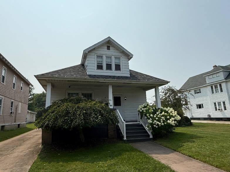 Primary Photo - 710 Eleanor Pl