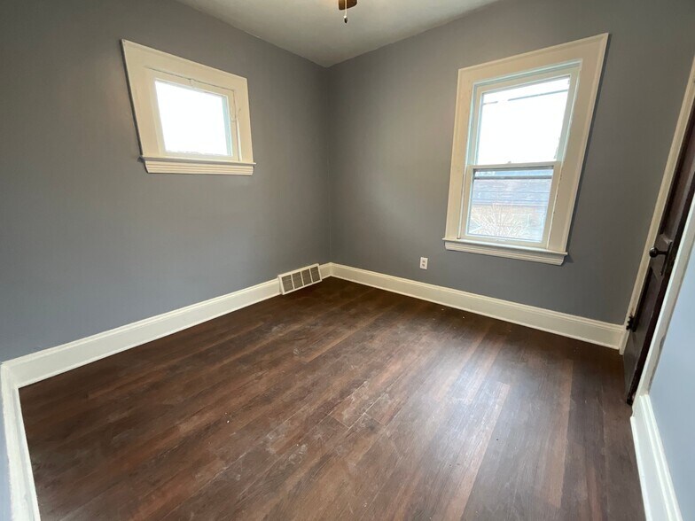 Building Photo - 14014 Edgewood Ave