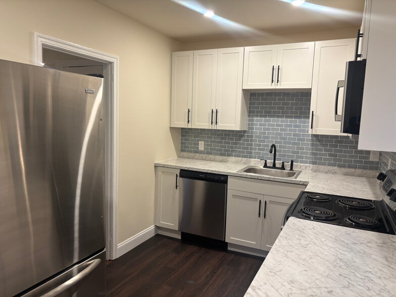 Building Photo - 1650 Terry Mill Rd SE