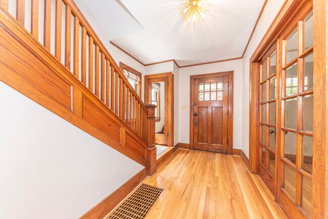 Building Photo - 1111 Olivia Ave