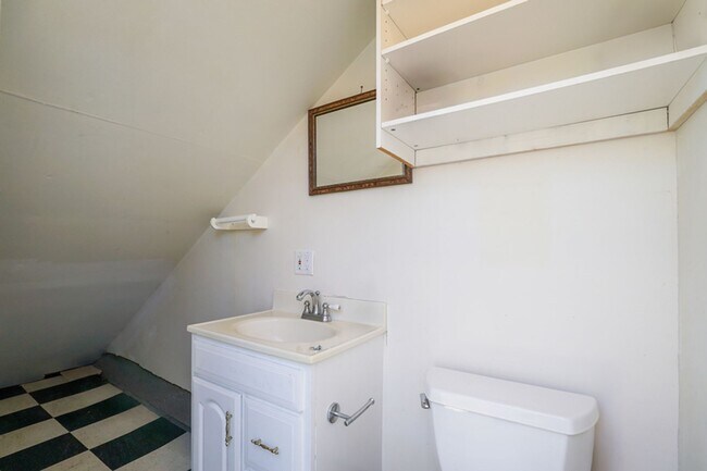 Building Photo - Washington Duplex