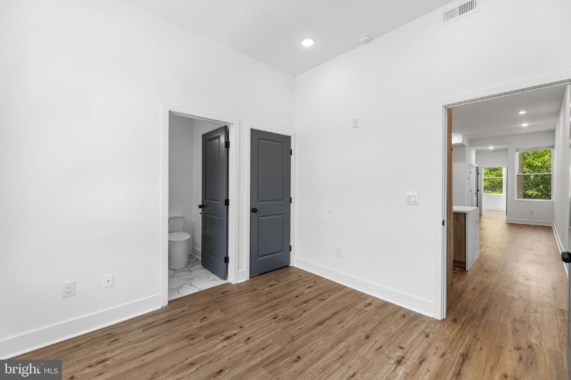 Building Photo - 6016 N Warnock St