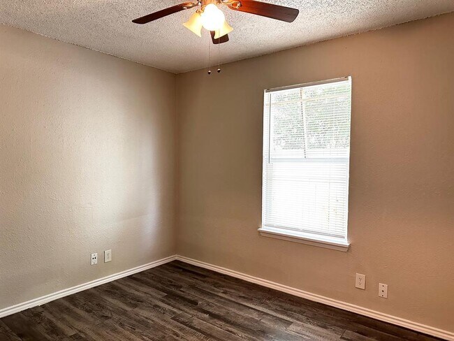 Building Photo - 6110 Wheless Cove