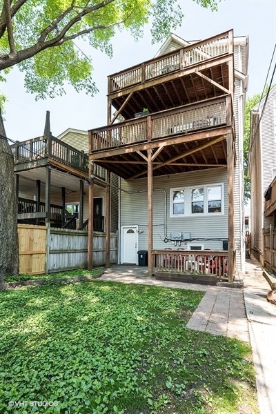 Building Photo - 1709 W Fletcher St