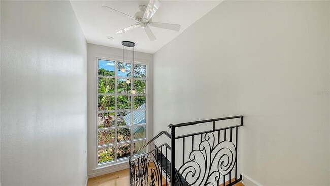 Building Photo - 1770 S Oval Dr