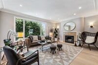 Building Photo - 228 Mallorca Way