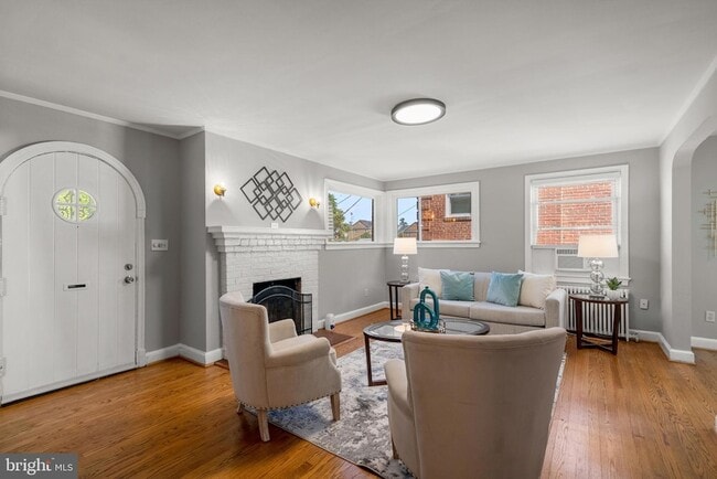 Building Photo - 2107 Brighton Rd