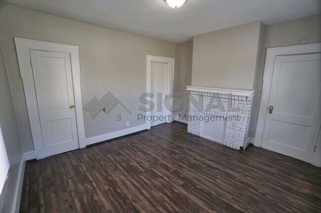 Building Photo - 1785 Steiner Ave SW