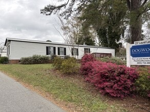 Building Photo - 237 Laurel Ln