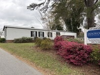 Building Photo - 237 Laurel Ln