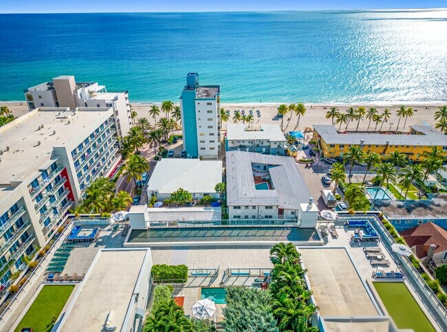 Building Photo - 777 N Ocean Dr