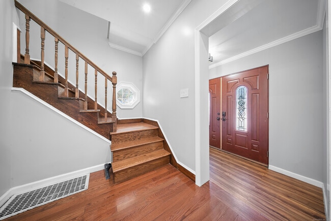 Building Photo - 78 Cutlery Ave