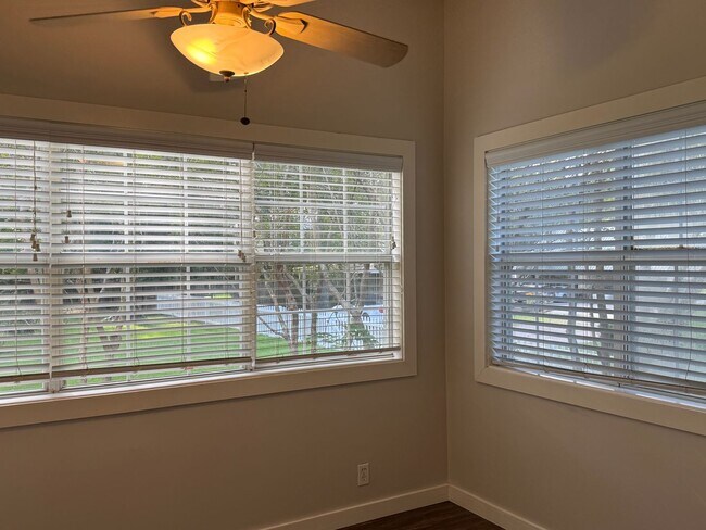 Building Photo - Charming 2 Bedroom Home for Lease in Denha...