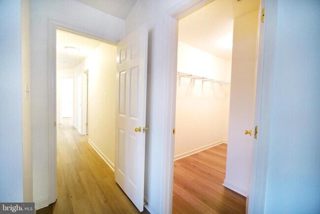 Building Photo - 20203 Hopi Dr