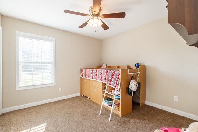 Building Photo - Modern 4-Bedroom Home with Screened Porch ...