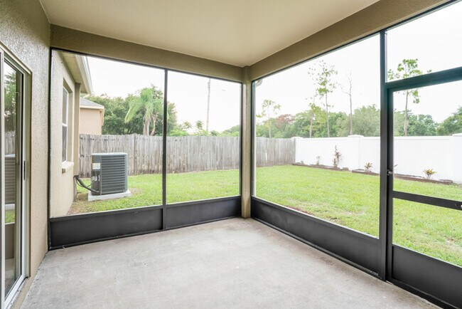 Building Photo - 13206 Beechberry Dr
