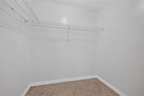 Building Photo - 658 Royalty Ct