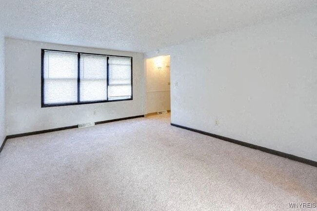 Building Photo - 22 W Summerset Ln