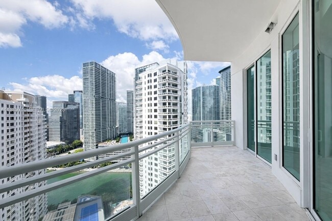 Building Photo - 900 Brickell Key Blvd