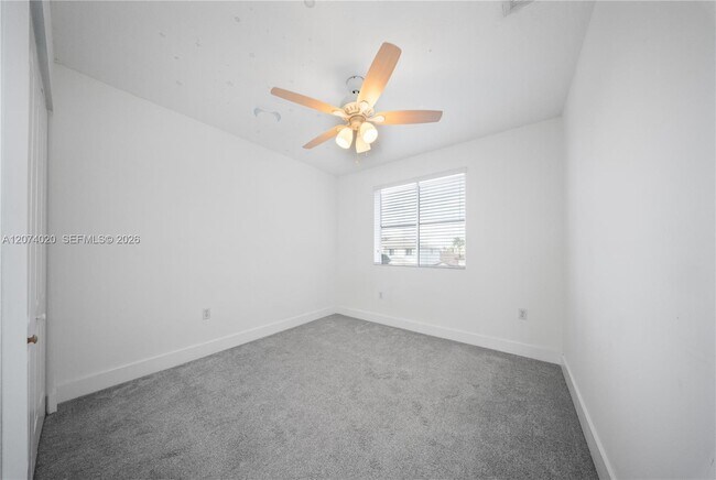 Building Photo - 13868 SW 38th Terrace