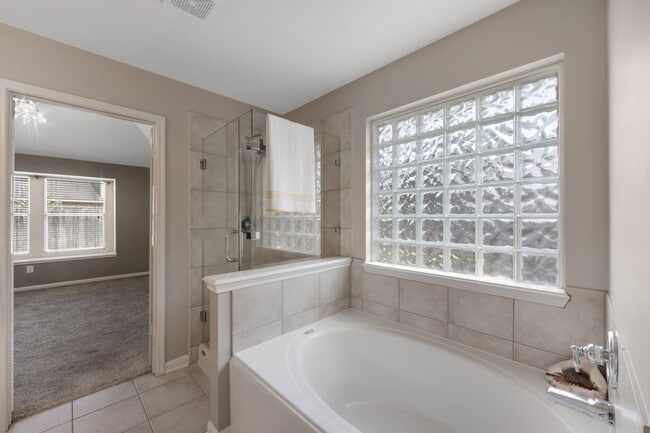 Building Photo - 9810 Spring Alp Ct