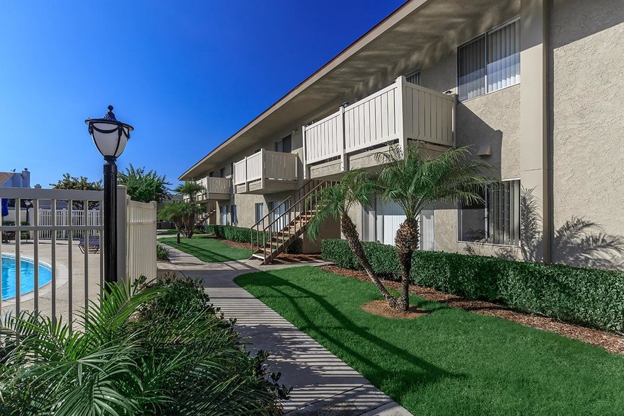 Building Photo - The Monrovia Apartment Homes