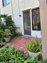 Private patio with park/ like setting - 3038 Eastland Blvd