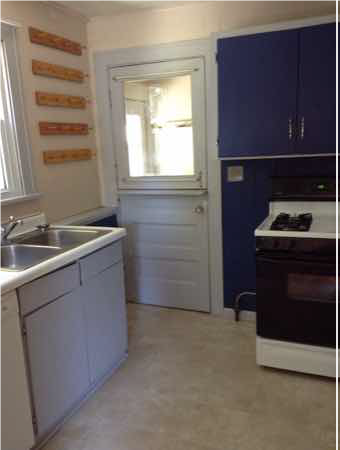 Building Photo - 3 Bedroom, 1.5 bath Home, Available: July 2027!