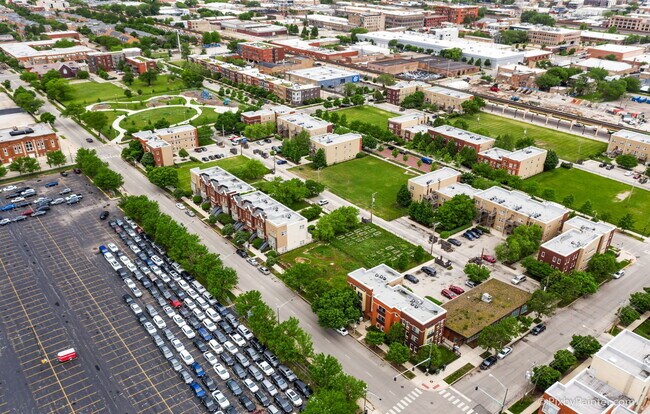 Building Photo - 100 N Hermitage Ave