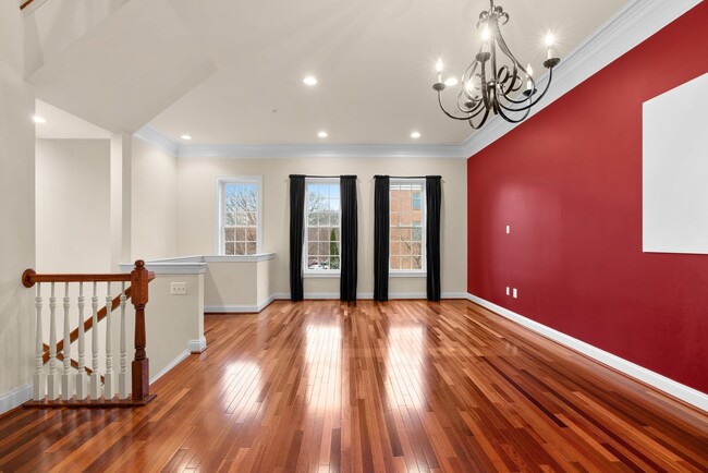 Building Photo - 3 Bed 2.5 Bath - Gaithersburg Townhouse - ...