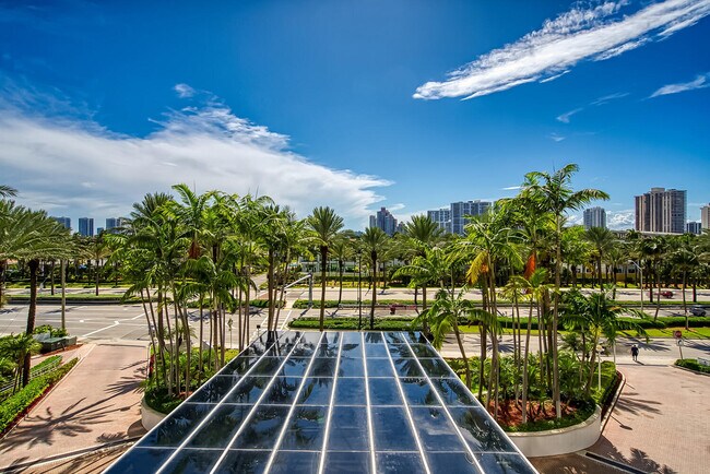 Building Photo - 18911 Collins Ave
