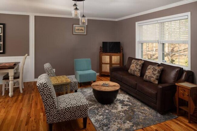 Building Photo - 7206 Sawyer Rd