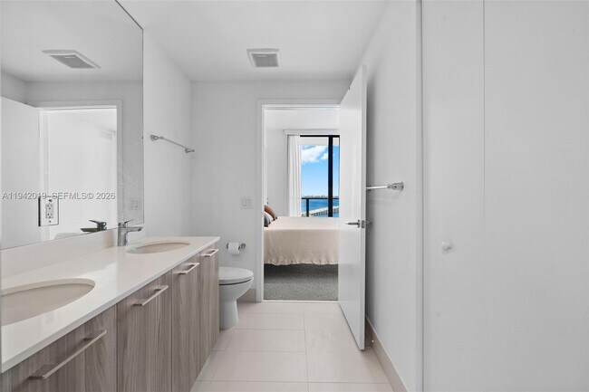 Building Photo - 501 NE 31st St