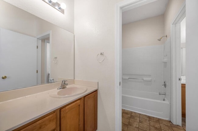 Building Photo - Nice Two Story Home with fenced yard and pet friendly owners.