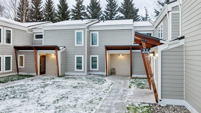 Building Photo - 350 S Santa Claus Ln