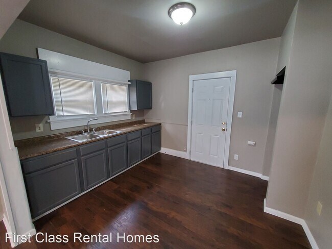 Building Photo - 3 br, 1 bath House - 1512 W 45th Ave