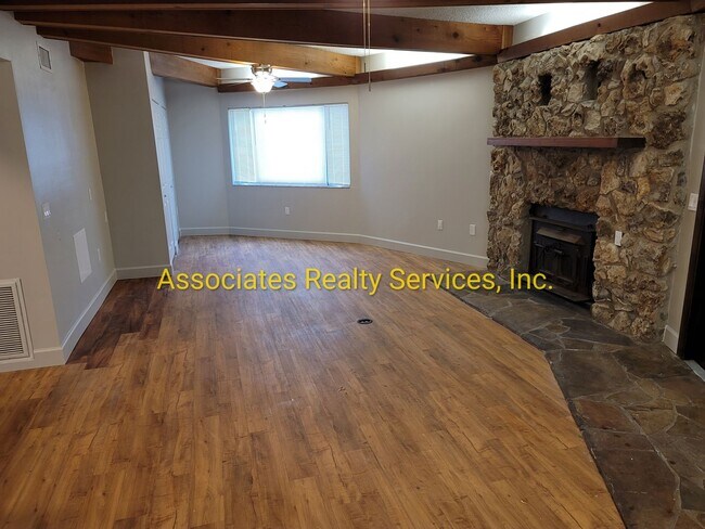 Building Photo - 9281 SW 109th Run