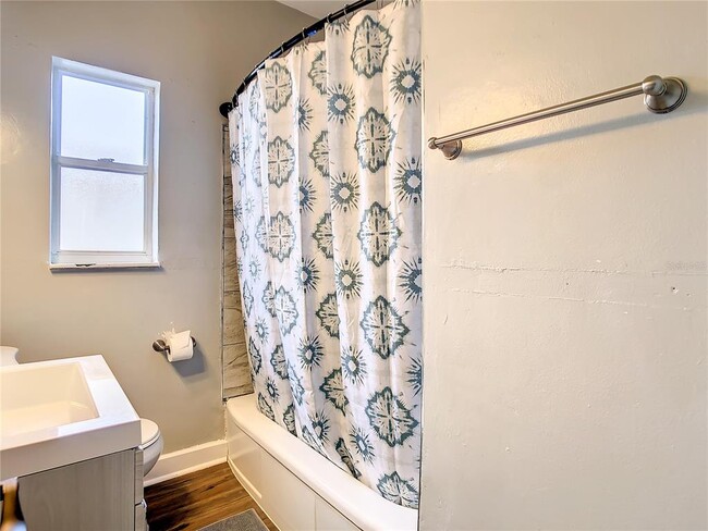 Building Photo - 2121 Dr M.L.K. Jr St N